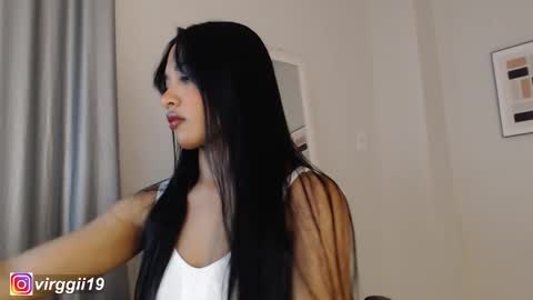 Snapshot of missvirggii chatting on 10.13.25 missvirggii online show from 10.13.25