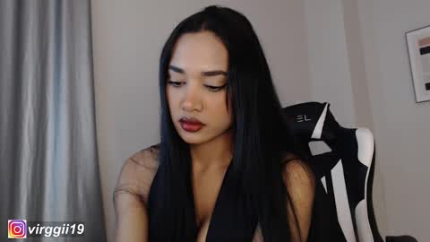 Snapshot of missvirggii chatting on 10.23.25 missvirggii online show from 10.23.25