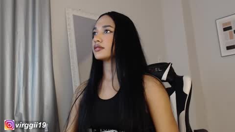 Snapshot of missvirggii chatting on 10.31.25 missvirggii online show from 10.31.25