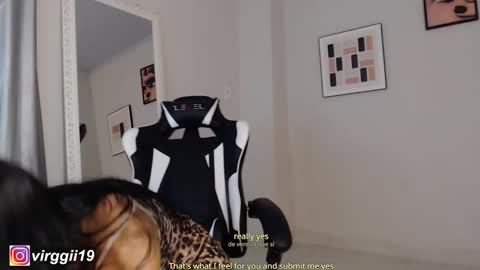 Snapshot of missvirggii chatting on 11.27.25 missvirggii online show from 11.27.25