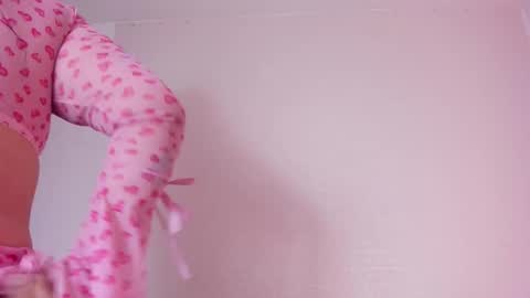 Pau OFmissweetpeach online show from 11.24.25