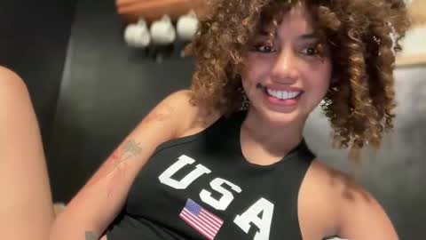 Divine Olga  online show from 12.19.24