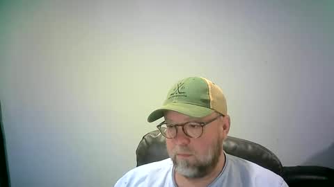 Snapshot of mister_happy567 chatting on 09.10.25 Mr. Happy online show from 09.10.25