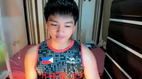 Snapshot of mister_officer chatting on 03.25.26 SAINT SACHI will make your day online show from 03.25.26