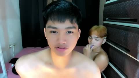 Snapshot of mister_officer chatting on 04.15.26 SAINT SACHI will make your day online show from 04.15.26