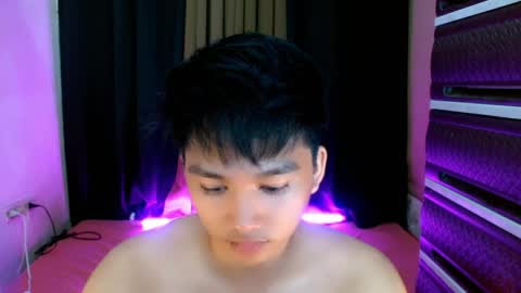 Snapshot of mister_officer chatting on 04.23.26 SAINT SACHI will make your day online show from 04.23.26