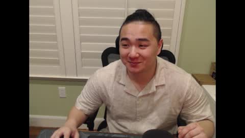 Snapshot of misterlionking chatting on 03.03.25 Eric online show from 03.03.25