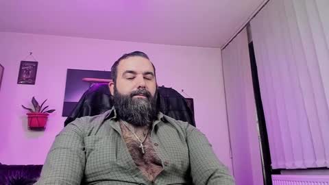 Snapshot of misterlov3r chatting on 12.11.24 misterlov3r online show from 12.11.24