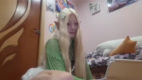 Snapshot of mistigruzinsky chatting on 07.20.26 Luna online show from 07.20.26