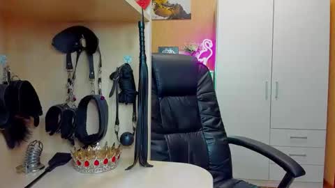 Mistress Kristi online show from 05.05.26