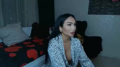 Snapshot of mistress_meryem chatting on 06.08.26 mistress_meryem online show from 06.08.26