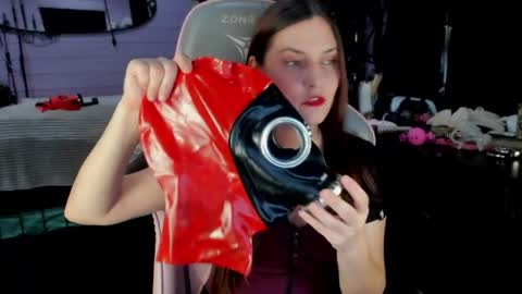Dirty Priest and Ivi online show from 05.22.26
