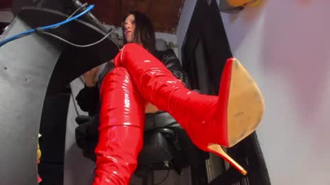 Mistress Anna Alves online show from 06.18.26