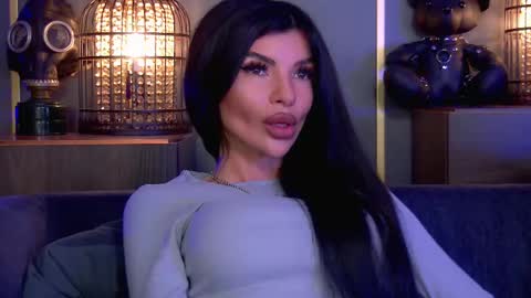 Elenia online show from 03.28.26