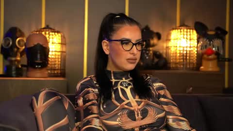 Mistress Kelly online show from 04.17.26