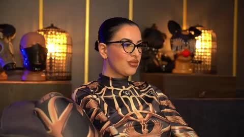 Snapshot of mistresskellykent chatting on 05.22.26 Mistress Kelly online show from 05.22.26