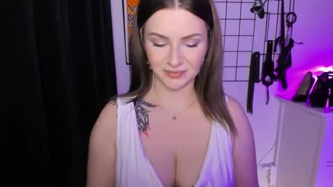 Snapshot of mistresssandy chatting on 02.26.25 SANDY online show from 02.26.25