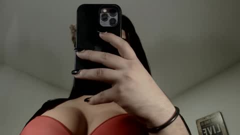 Snapshot of mistressxxalice chatting on 02.11.25 ALICE MADANE online show from 02.11.25