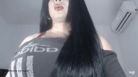 Snapshot of mistressxxalice chatting on 05.10.26 ALICE MADANE online show from 05.10.26