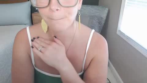 Misty Morgan online show from 10.08.25