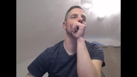 Snapshot of mitsch01 chatting on 03.15.26 Mitsch online show from 03.15.26