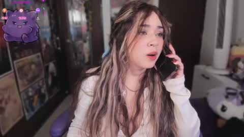 Emili online show from 11.26.25