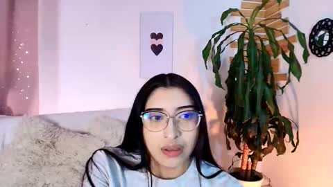 Snapshot of mitsuri_7777 chatting on 10.05.25 Liaaaaaaaa online show from 10.05.25