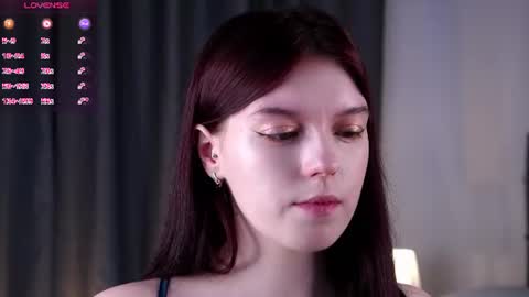 Snapshot of mitziefetters chatting on 06.19.26 Rosalie online show from 06.19.26