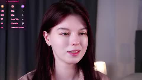 Snapshot of mitziefetters chatting on 06.23.26 Rosalie online show from 06.23.26