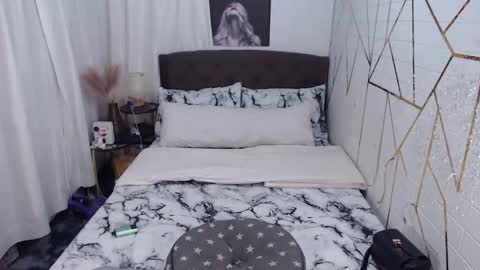 Nicahontas online show from 10.20.25