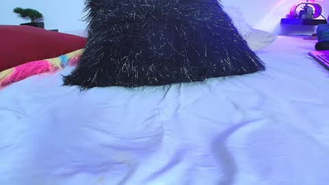 Miwa  online show from 12.18.24