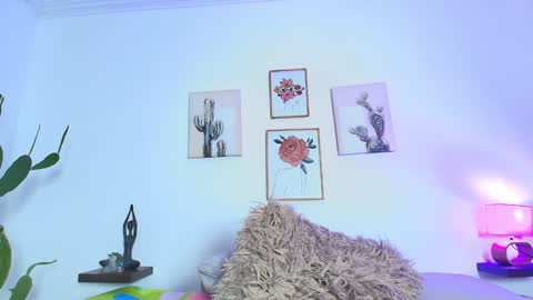 Miwa  online show from 01.15.25