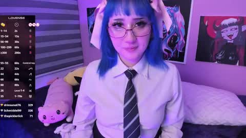 Snapshot of miwaviolet chatting on 02.24.25  Miwa Violet  online show from 02.24.25