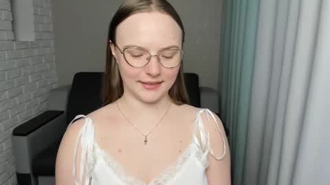 Miya online show from 03.11.25