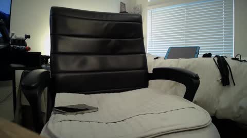 Snapshot of mja30 chatting on 09.29.25 Joshua Oaks online show from 09.29.25