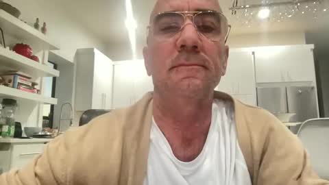 Snapshot of mjspel chatting on 01.22.25 dirtymind online show from 01.22.25