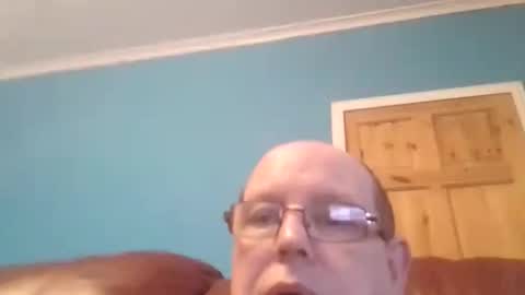 Snapshot of ml1968 chatting on 11.09.25 Leather Pants online show from 11.09.25