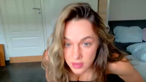 mmminnie online show from 06.02.26