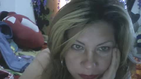 Snapshot of mmsexymm84 chatting on 02.19.25 mmsexymm84 online show from 02.19.25