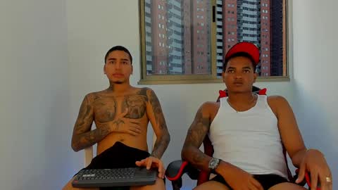 mnell28 online show from 04.08.26