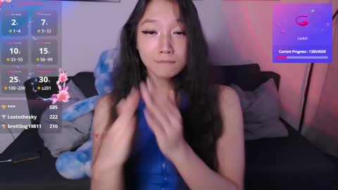 Snapshot of moana_blu chatting on 01.20.25 moana online show from 01.20.25