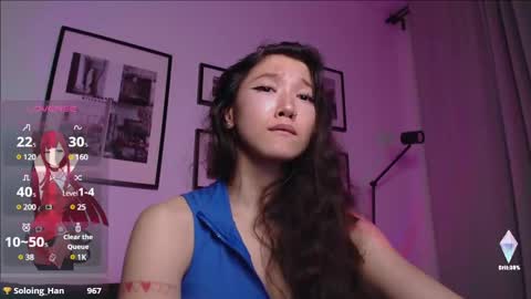 Snapshot of moana_blu chatting on 01.30.25 moana online show from 01.30.25