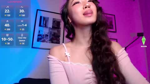 Snapshot of moana_blu chatting on 02.02.25 moana online show from 02.02.25