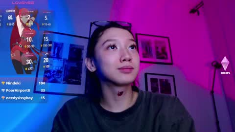 Snapshot of moana_blu chatting on 02.21.25 moana online show from 02.21.25