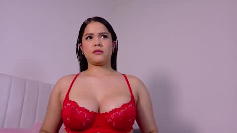 Snapshot of modelross07 chatting on 02.20.26 zoe ross online show from 02.20.26