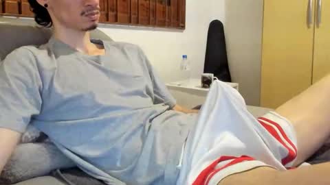 Snapshot of moderdelier chatting on 03.14.26 DigBreed online show from 03.14.26