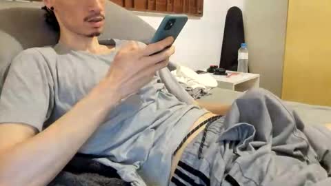 Snapshot of moderdelier chatting on 03.15.26 DigBreed online show from 03.15.26