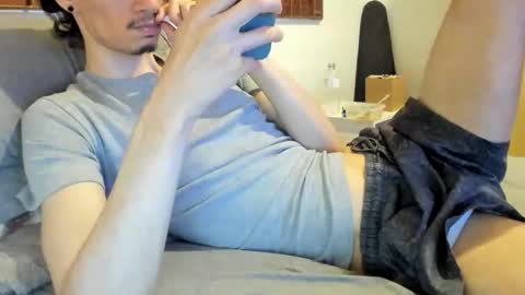 Snapshot of moderdelier chatting on 03.18.26 DigBreed online show from 03.18.26