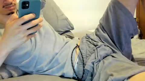 Snapshot of moderdelier chatting on 03.24.26 DigBreed online show from 03.24.26