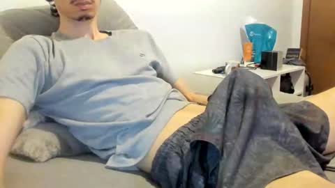 Snapshot of moderdelier chatting on 03.24.26 DigBreed online show from 03.24.26